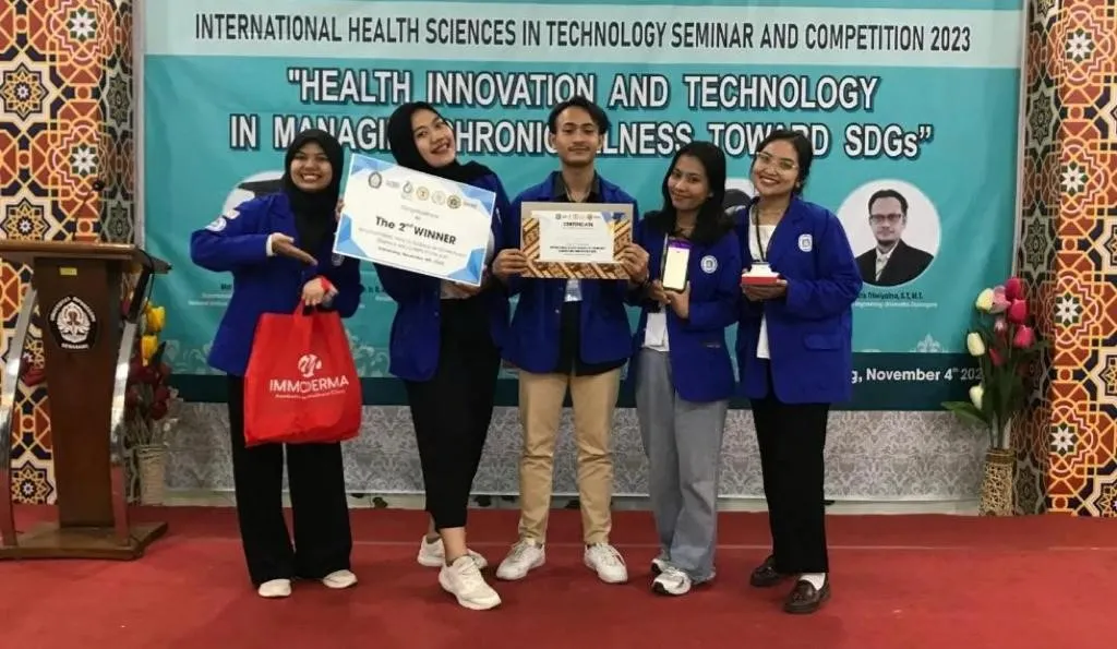 Juara II International Health Science in Technology 2023
