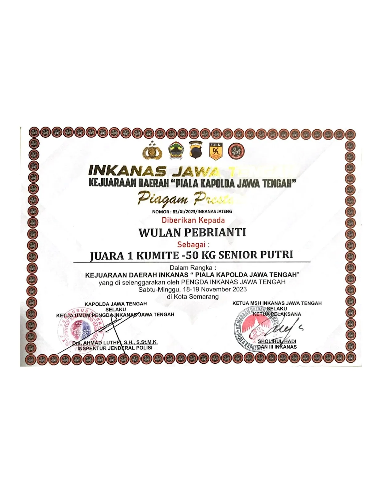 Mahasiswi Teknik Industri Udinus - Juara 1 Karate Kumite -50 Kg Senior Putri
